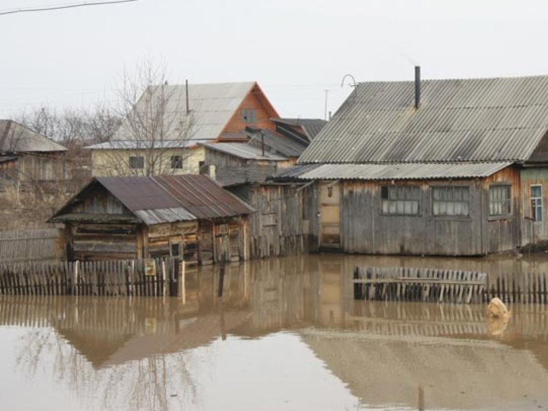 Уровень воды в реках алтайского края сегодня. Паводок 2018 в Алтайском крае. Паводок в 2018 году в большой Плавице.