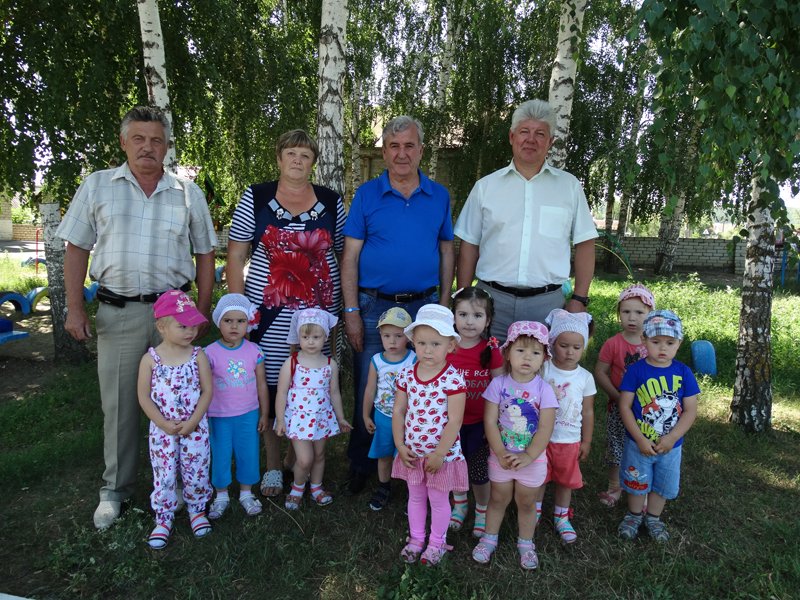 Погода озерки саратовская. Садовка Балтайский район Саратовская область. Детский сад садовка Балтайский район. Село садовка Балтайский район. Садик с большие Озерки Саратовская область.