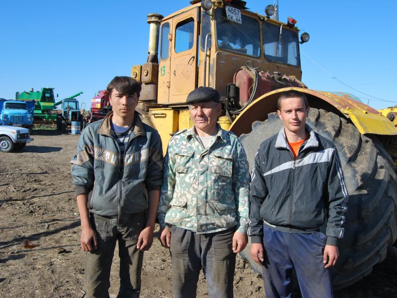 Погода село запрудное питерский. Посёлок Нива Саратовская область Питерский район. КФХ Москаленко с.в Федоровский район Саратовской области. Трудовик питерского района Саратовской области. Посёлок Трудовик Питерский район Саратовская область.