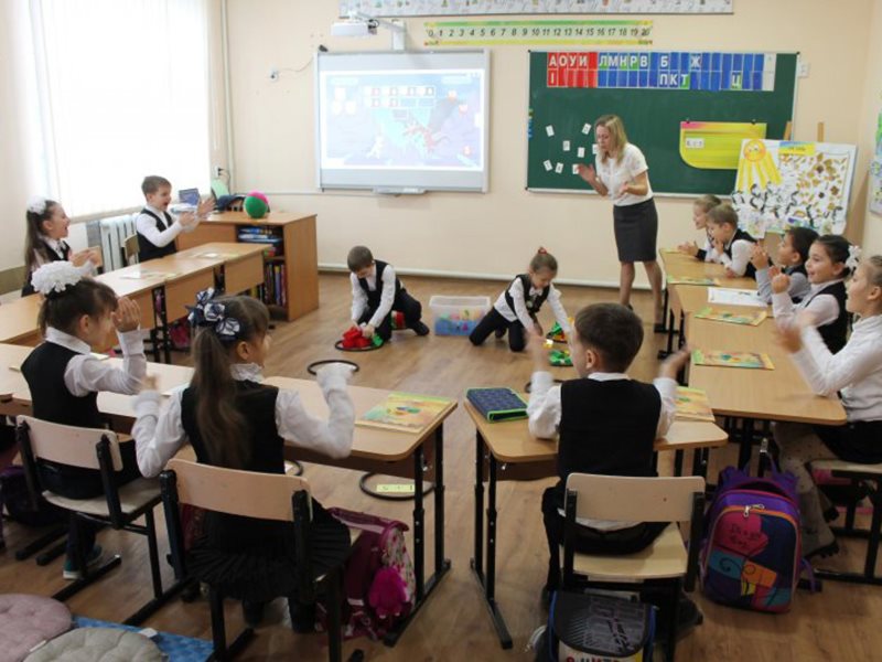 Школы закончили учебный год. Украинская школа. Образование Одессы.