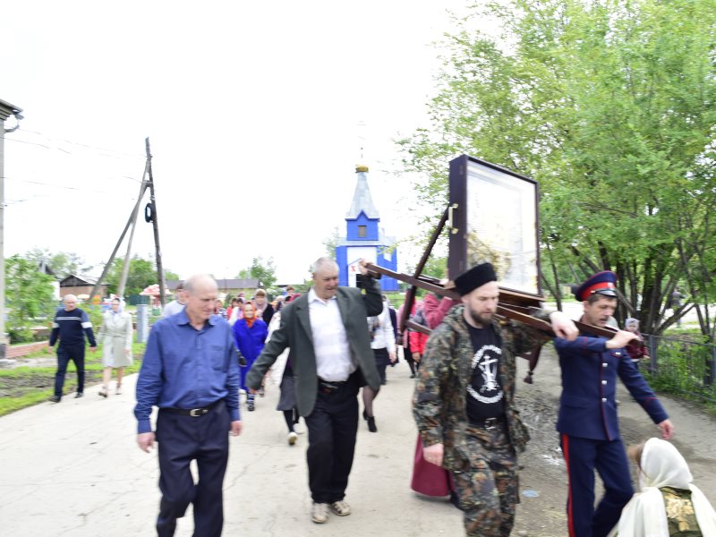 Погода в перелюбе саратовской. Перелюбский храм. Перелюб новости. Перелюб объявления. Полиция села Перелюб.