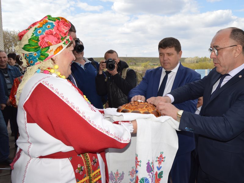 Неделя мордовии. Рыбкино Ковылкинский район. Мордовия Рыбкино село Гордеев. Мордовская свадьба Рыбкино. Голос Примокшанья Ковылкино.