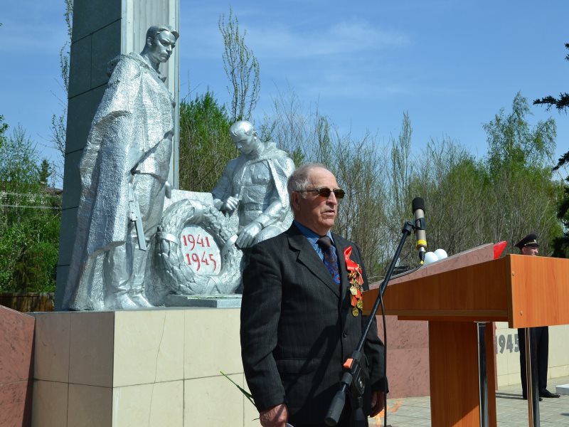 Степной маяк. Памятник в Степном Маяке. Праздник 9 мая в Поспелихе Алтайского края. Степной Маяк Ключевского района пограничники. Новости Степной Маяк Алтайский край Ключевской район.