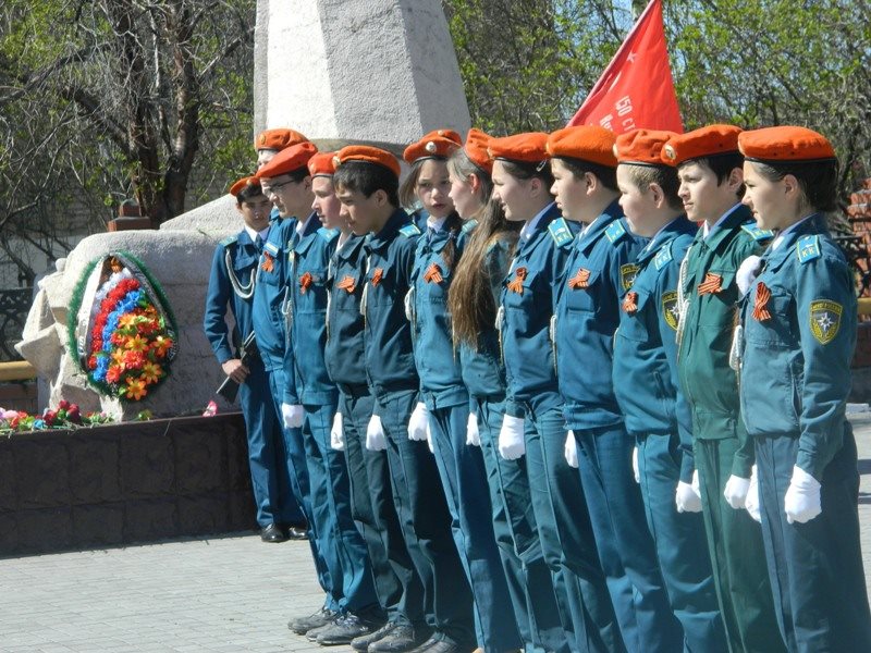 Погода кунашак челябинская. Памятник Скорбящей матери Кунашак. Кунашакский район памятники. Памятники в Кунашаке. Памятники в Челябинской области Кунашак.