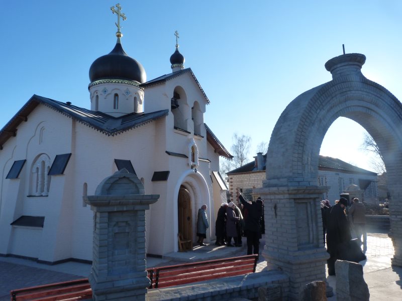 Храм в д голубое георгия победоносца. Храм Георгия Победоносца Рассыльная Орловская область. Деревня Рассыльная Орловская область храм. Храм Георгия Победоносца Орловская область д. Рассыльная. Кромкой район д. Рассыльная храм Георгия Победоносца.