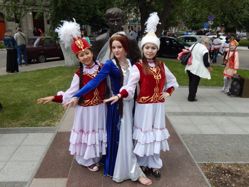 В семье единой. Народности Саратова. Народности Саратовской области. Традиции Саратова. Нации в Саратове.