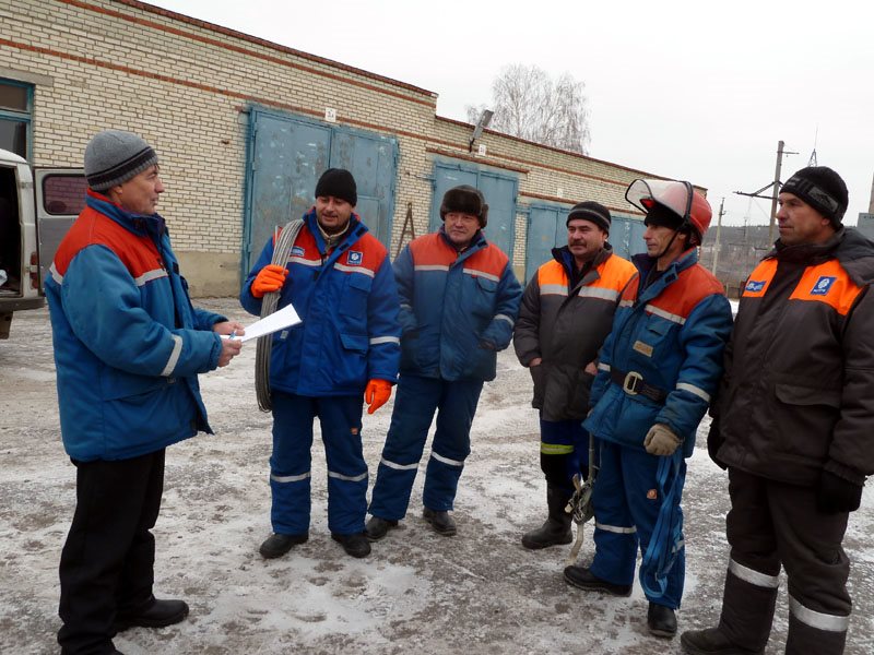 Сев вести. Пижанка Кировская область пожарная часть. Пижанка Ростелеком фото бригады. Сельские вести Пижанского района читать газету. 22.08.2022 Вести Новосибирск село Тебисское зерносушилка.