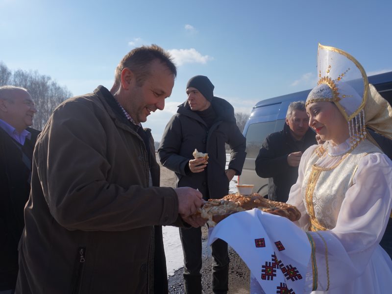 Газета сельская правда зырянского. Сельская правда Зырянский район. Сельская правда Зырянского района Томской области. Сельская правда Зырянского района 3 апреля 2021. Зырянское село люди Непомнящих.