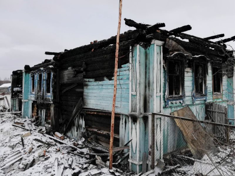 Погода в володарске нижегородской. Пожар в Володарке. Пожар в Иванково Суксунский район. Красноселькуп пожар. Пожар в Уяре 19,10,22.