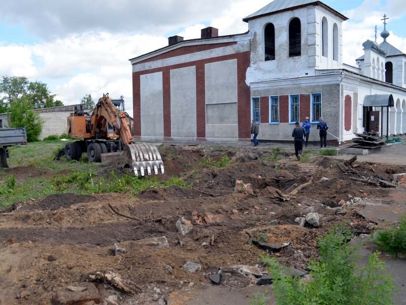 Погода в бурле алтайский. Церковь в Бурле Алтайский край. Село Бурла в начале стройки. Храм в Бурле Славгородского района. Какой-то важное строительство в селе Бурла.