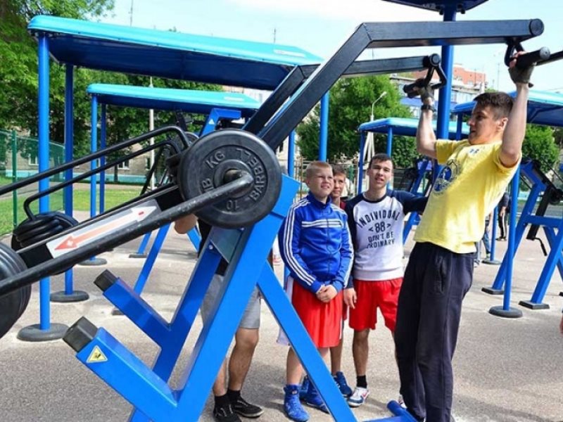 Спорт площадка на Крестовском острове