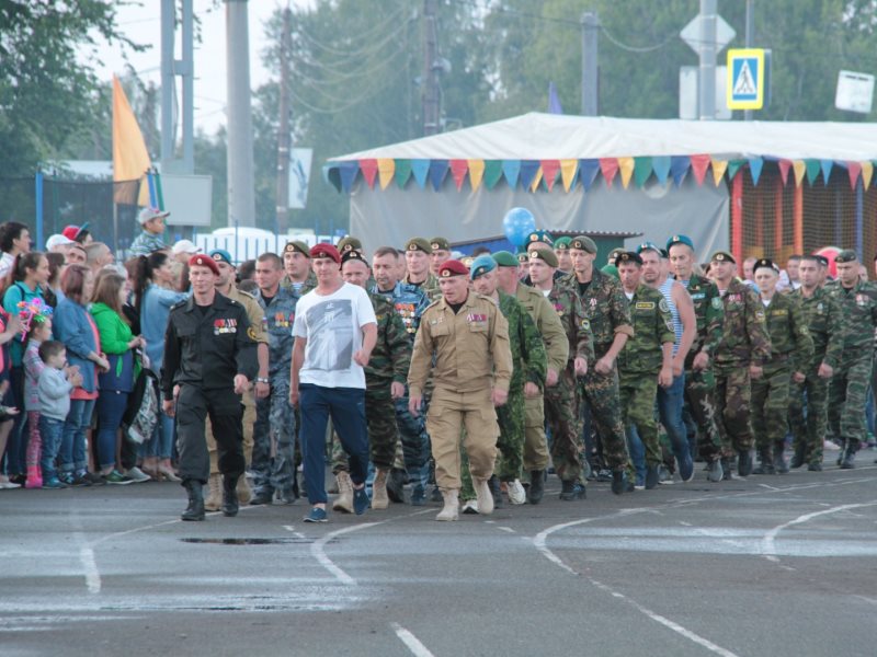 Погода в балезино на неделю. Балезино. День локальных войск. День локальных войск Балезино. День локальных войн поселок Балезино.