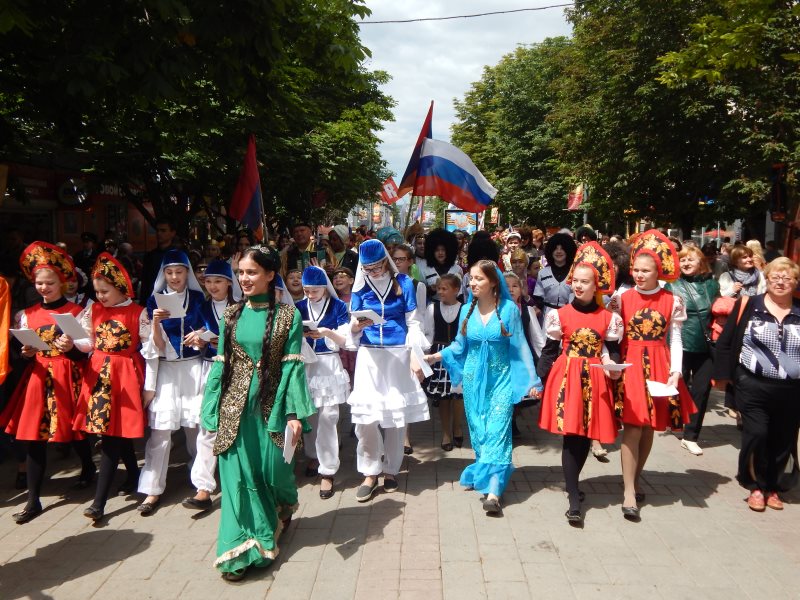 Саратовская область население. Саратов национальный состав. Народы проживающие в Саратовской области. Народы живущие в Саратовской области. Саратов население.