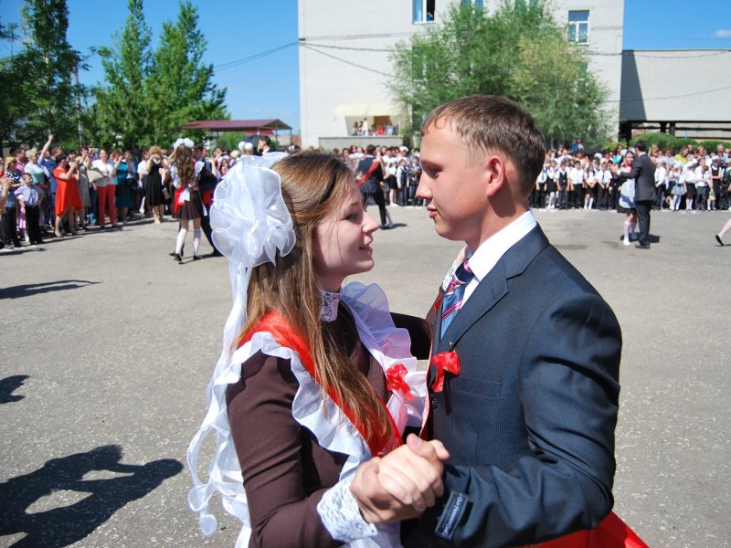 Погода в дергачах саратовской. Дергачи Саратовская область школа. Дергачевская школа 1. Подслушано Дергачи Саратовской. 2 Школа в Дергачах Саратовской области.