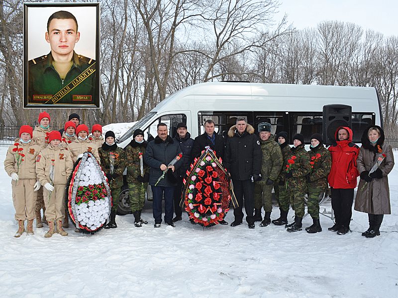 Сколько погибло из кировской области. Прощание с солдатом. Простились с погибшим на Украине в Самарской области. Погибшие из Самарской области в Украине 2022.